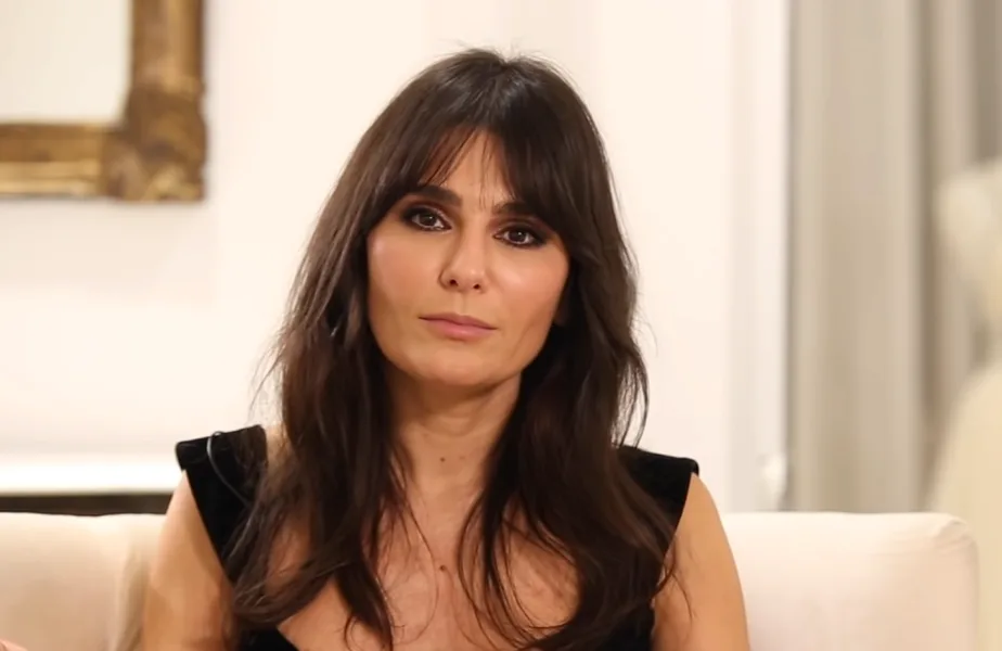 Dana Budeanu, atac acid la adresa Laurei Cosoi: „Nu mi-am imaginat că vei ajunge în langoșii ăia de sandale”