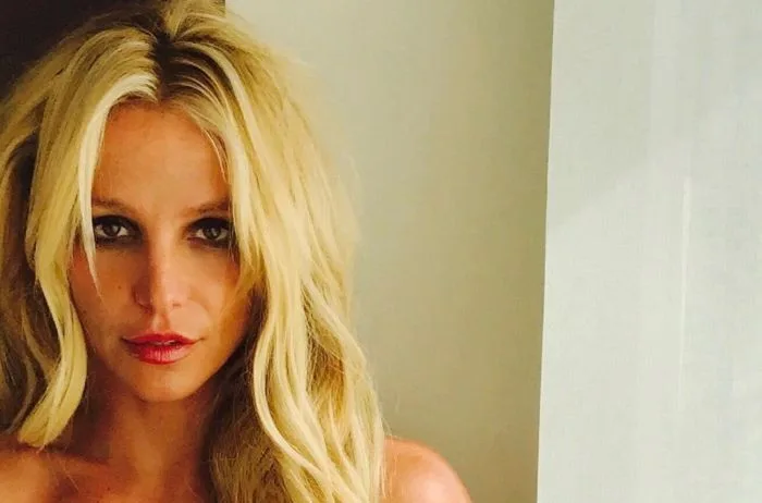 Britney Spears a avut o cădere nervoasă. Motivul pentru care artista a ajuns de urgență la Psihiatrie e foarte dureros