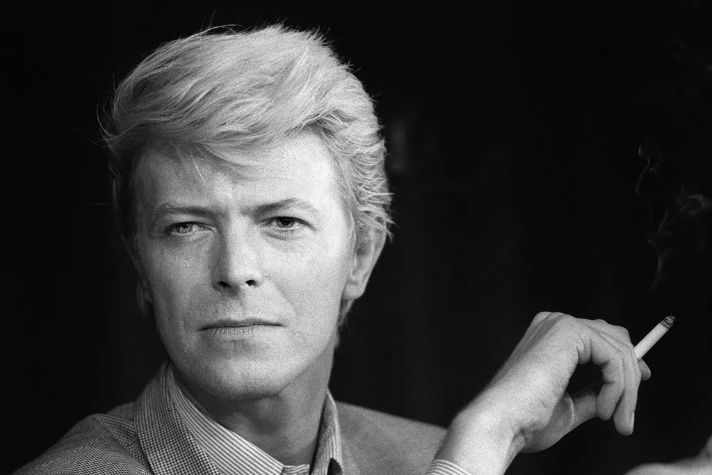 Fanii și prietenii celebri își amintesc de regretata vedetă David Bowie