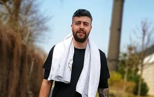 Speak, antrenor de fitness pentru cântăreața Jo. „Am slăbit deja 4 kilograme în câteva săptămâni”