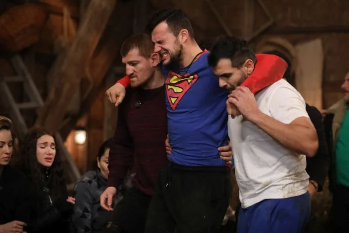 FERMA 2019. Remus, eliminat din competiție de Kamara. S-a lăsat cu plânsete, iar Moroșanu a izbucnit: „Amândoi joacă teatru şi mă enervează!“