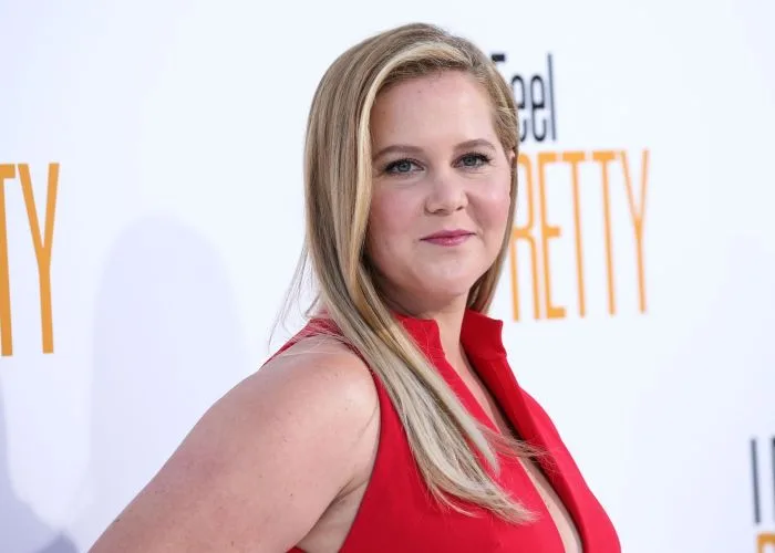 Actrița Amy Schumer a născut primul ei copil, la 37 de ani!