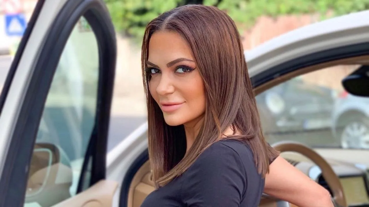 Andreea Antonescu, mărturisiri inedite din viața ei: „Eroul vieţii mele va rămâne tatăl meu”