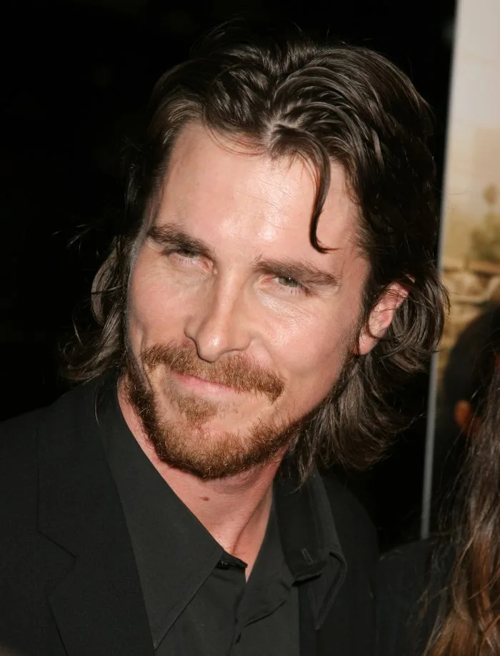 Christian Bale și mama lui nu și-au vorbit 10 ani! Ce l-a ținut pe „Batman” departe de familie