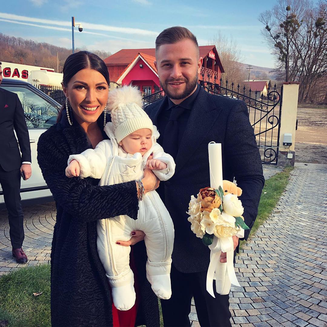 Ilinca Vandici, nașă de botez! Ce a purtat vedeta TV