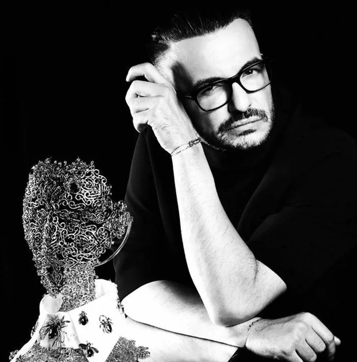 Răzvan Ciobanu. Drumul spre nicăieri al prințului modei…