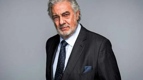 Placido Domingo a demisionat din funcţia de director al Operei din Los Angeles