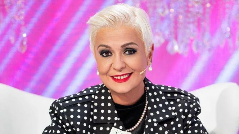 Monica Anghel și-a făcut operație estetică. Ce parte a corpului și-a corectat artista: “Am făcut-o și pe asta!”