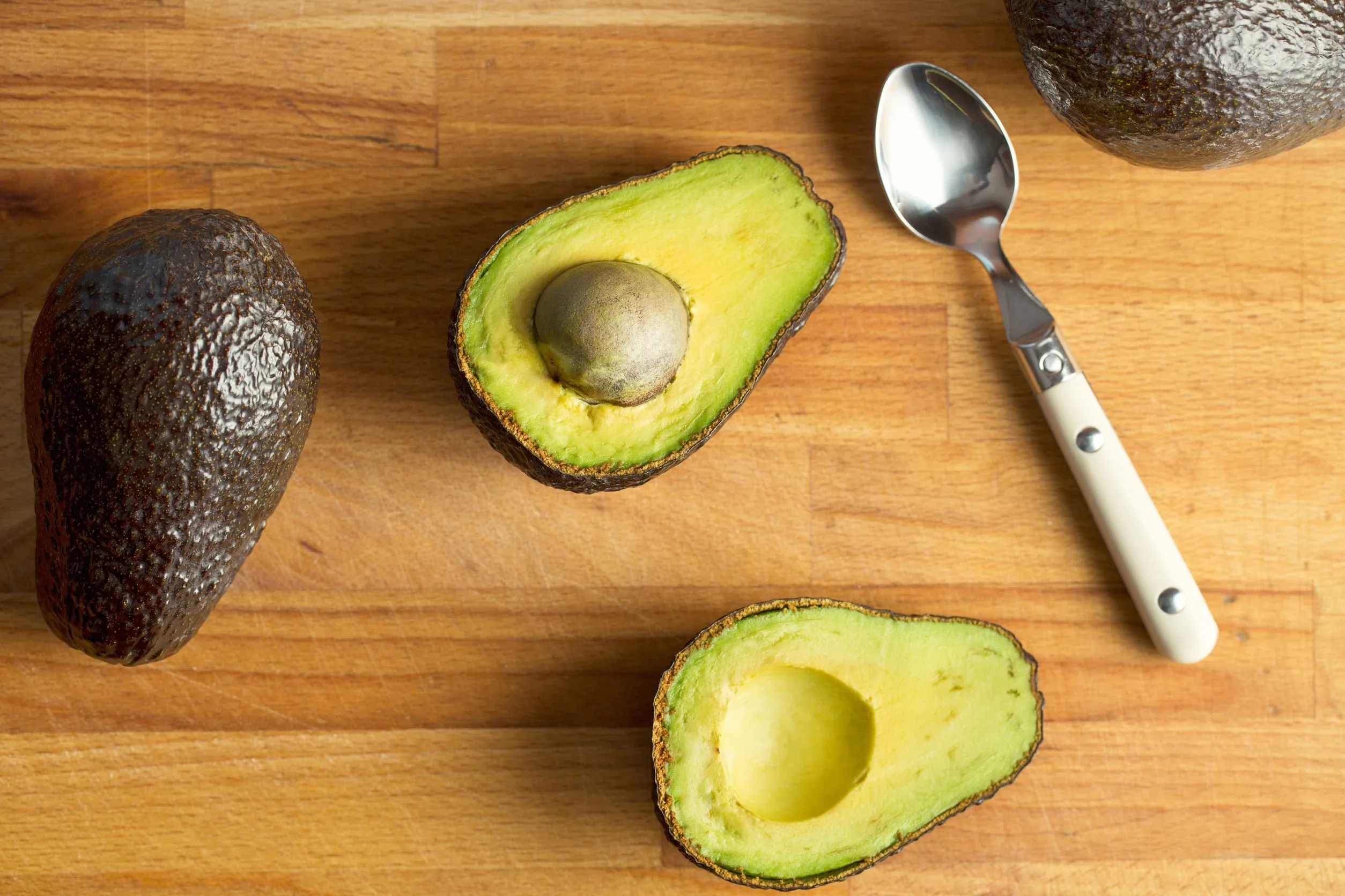 Sâmburele de avocado – beneficii miraculoase pentru sănătate