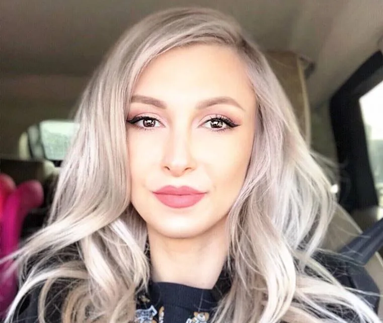 Andreea Bălan și-a pregătit bagajul pentru maternitate. „Abia aștept să o strâng în brațe, să o văd, să o pup și să o miros”