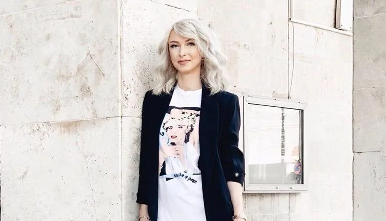 Andreea Bălan, enervată la culme. „Nu mă operez a patra oară, e o aberație”
