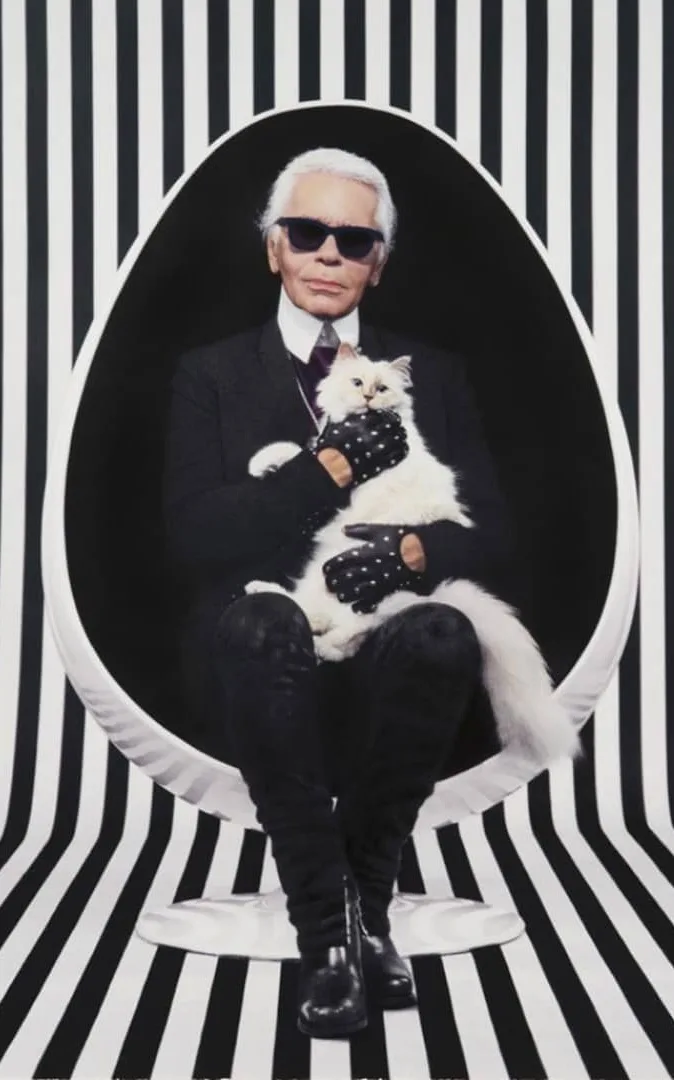 De ce purta Karl Lagerfeld mereu ochelari