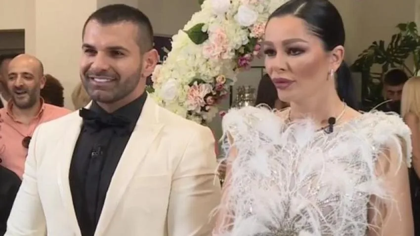 Brigitte Pastramă vrea să-și vândă apartamentul din Mamaia. Cât a investit bruneta în apartamentul luxos: „Am bagat peste 60.000 de euro, 7.000 de euro am bagat numai in tavan”