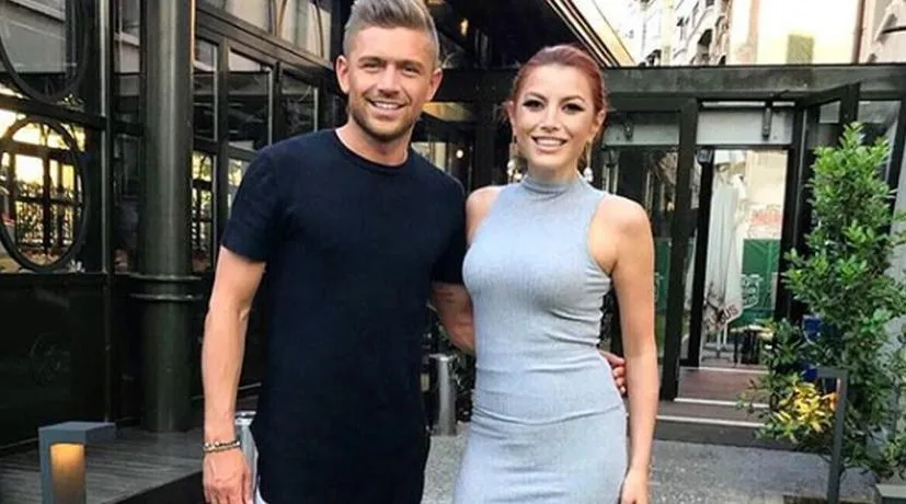 Elena Gheorghe, despre perioada copilăriei. „Am primit o mamă de bătaie pe care n-am s-o uit niciodată”