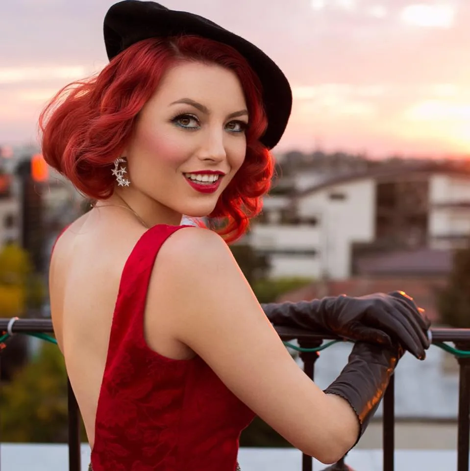 Elena Gheorghe, schimbare de look pentru videoclipul piesei „Turboman”