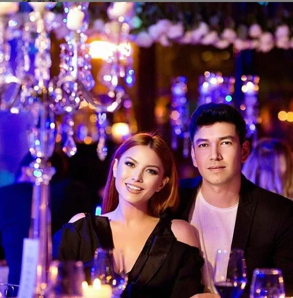 Cum se împarte Elena Gheorghe între carieră și familie. “Sunt chiaună“
