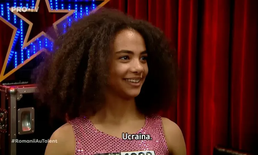 La numai 12 ani, Emili din Ucraina a făcut senzație la Românii au talent. Acrobații spectaculoase la bară | FOTO