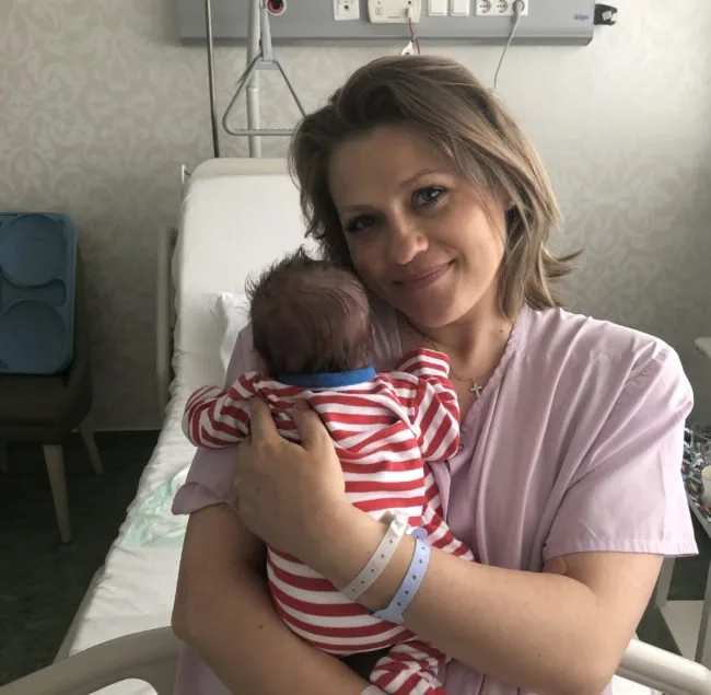 Cum s-a comportat soțul Mirelei Vaida la cele trei nașteri ale vedetei. „Prințul meu a leșinat”