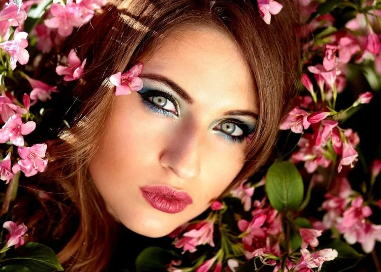 Trendurile în make-up din acest an. Ce culori purtăm pe pleoape