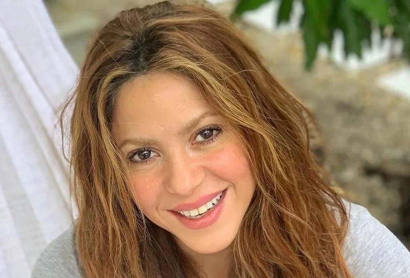 Shakira este ultima vedetă care a vândut drepturile asupra pieselor sale