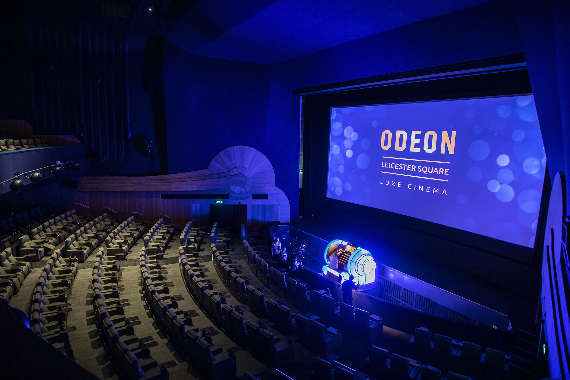 Odeon va deschide doar weekend-urile la unele cinematografe