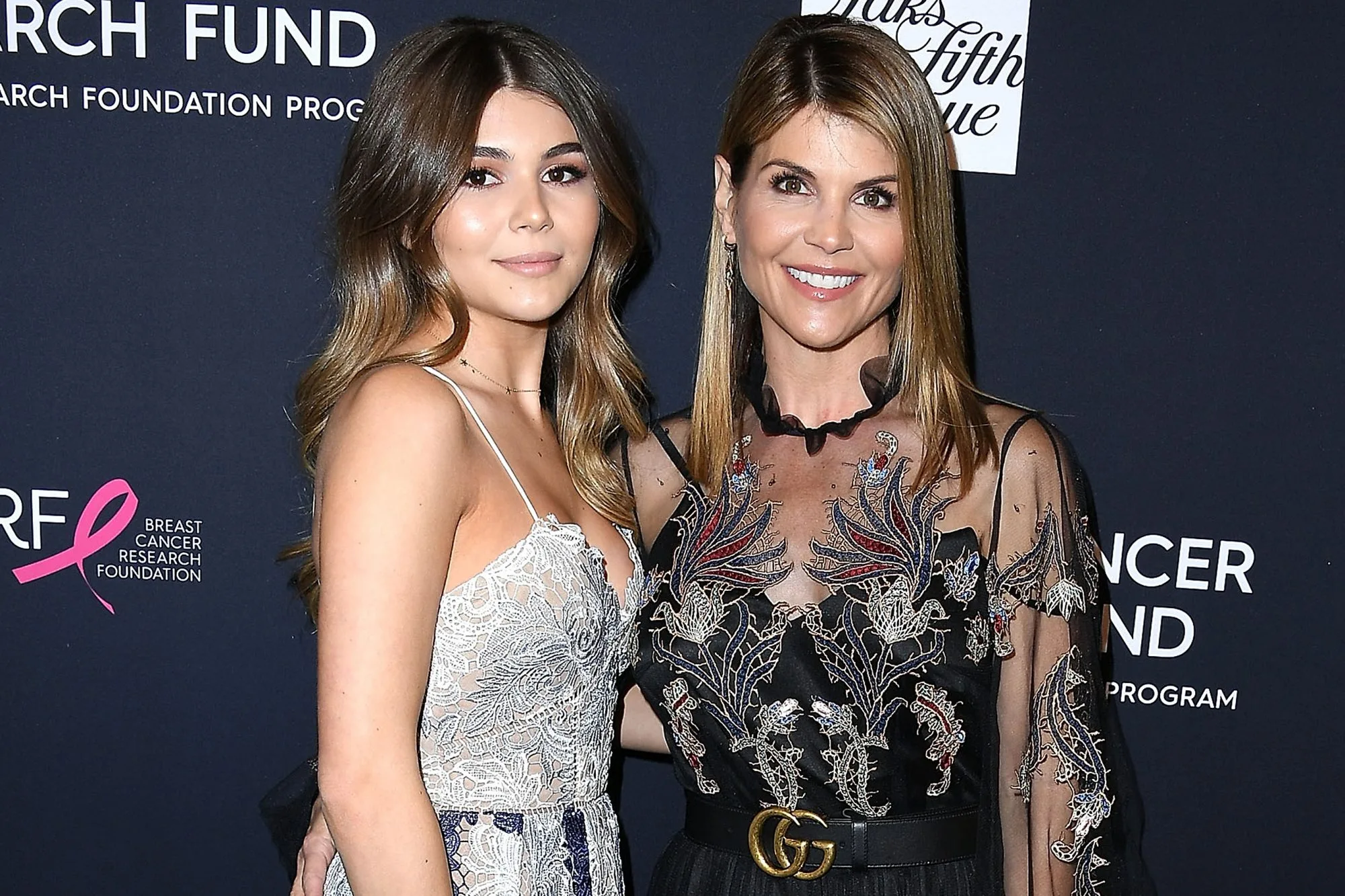 Fiica lui Lori Loughlin, Olivia Jade, își cere scuze pentru scandalul de la admiterea la colegiu