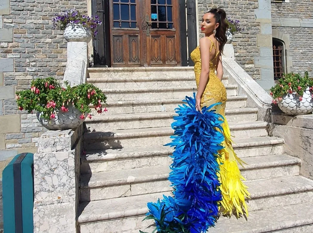 Frumoasa si curajoasa! Dupa ce a castigat Top Model of the World România 2022 a sarit in gol de la 3000 de metri