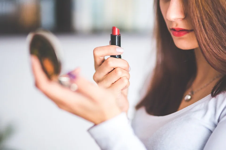 7 Vedete care arată impecabil nemachiate