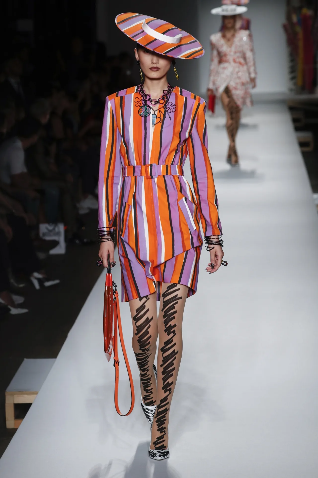 Moschino – colecţia de primăvară/vară 2019! Ce se poartă în sezonul cald