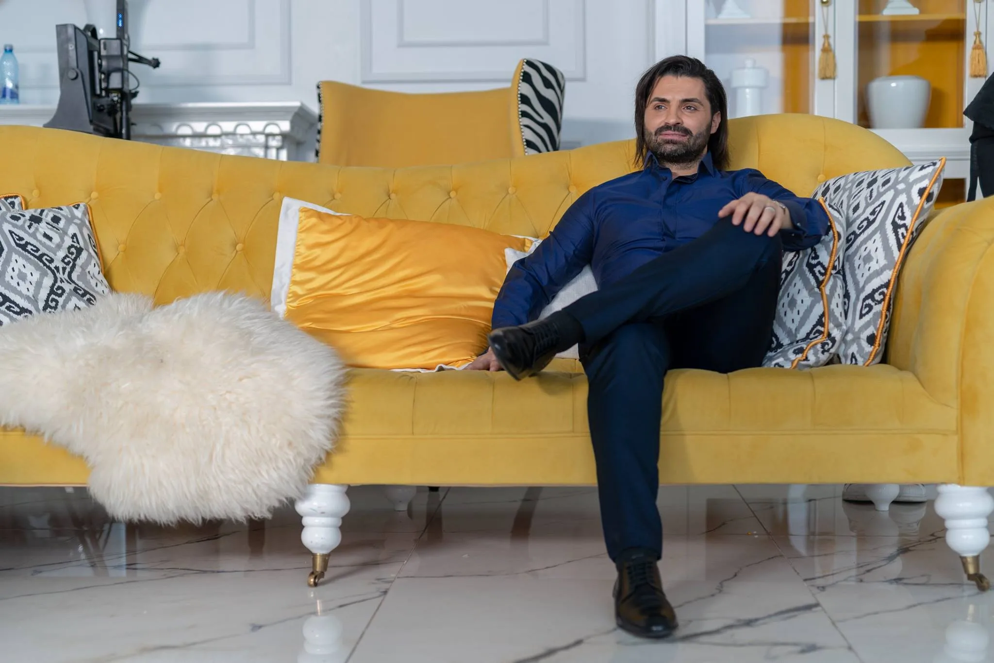 Ce face Pepe cu barul pe care îl are în buricul Capitalei. A vrut să-l vândă cu 530.000 de euro