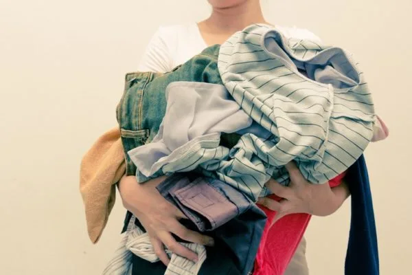Unde să vă reciclați hainele vechi sau nedorite și produsele de înfrumusețare