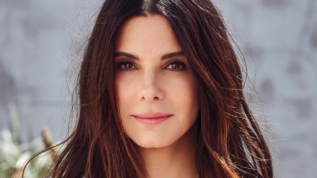 Pentru a avea cel mai radios ten, Sandra Bullock se dă pe față cu ceva absolut scârbos! Aceasta are o metodă foarte neobișnuită pentru întinerirea feței