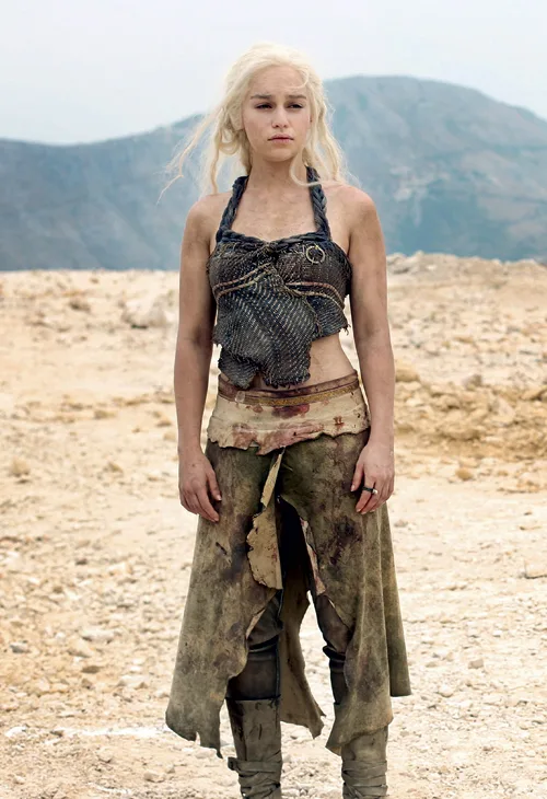 Emilia Clarke din „Game of Thrones” a fost la un pas de moarte când avea 24 de ani. Actrița a suferit un anevrism cerebral. / Cum s-a petrecut totul