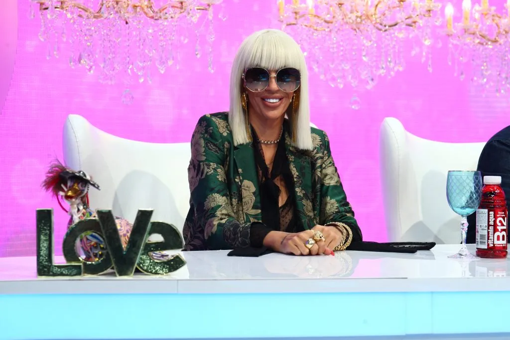 VIDEO/ Raluca Bădulescu s-a împrumutat la bănci și-a făcut foamea, ca să-și ia haine: „În trei zile am mâncat un burger”
