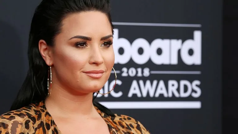 Demi Lovato regretă că a folosit filtrele Instagram după ce „a realizat cât de periculoase” sunt