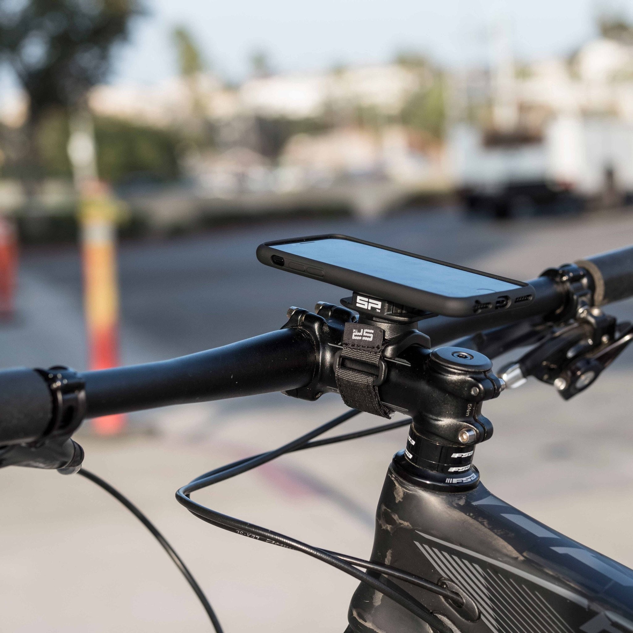 Cele mai importante accesorii pe care trebuie sa le ai ca biciclist