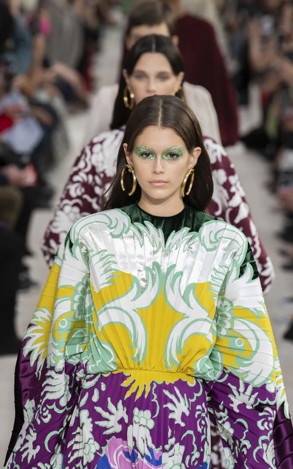 Valentino Primăvară/Vară 2019 – O viziune romantică a tendinţelor actuale!