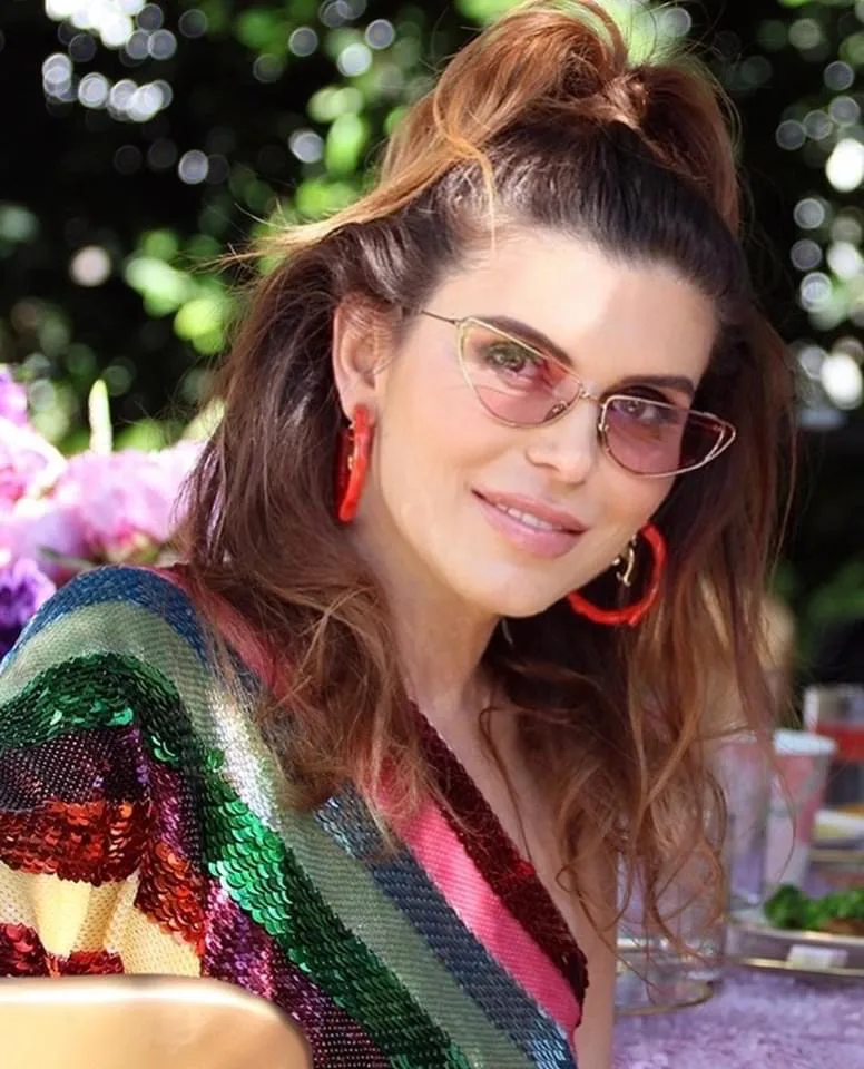 Ce cadou își dorește celebrul designer român stabilit la Hollywood, Lorena Sârbu, pentru fiul său! Vrea să-i aranjeze o întâlnire cu Rafael Nadal!