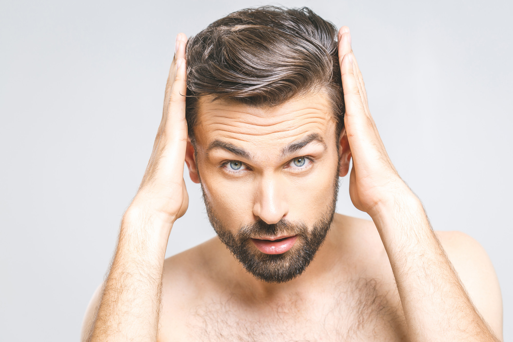 Bucharest Hair Insistute – clinică implant de păr din Bucuresti în care puteți începe să vă simțiți din nou tânăr și frumos
