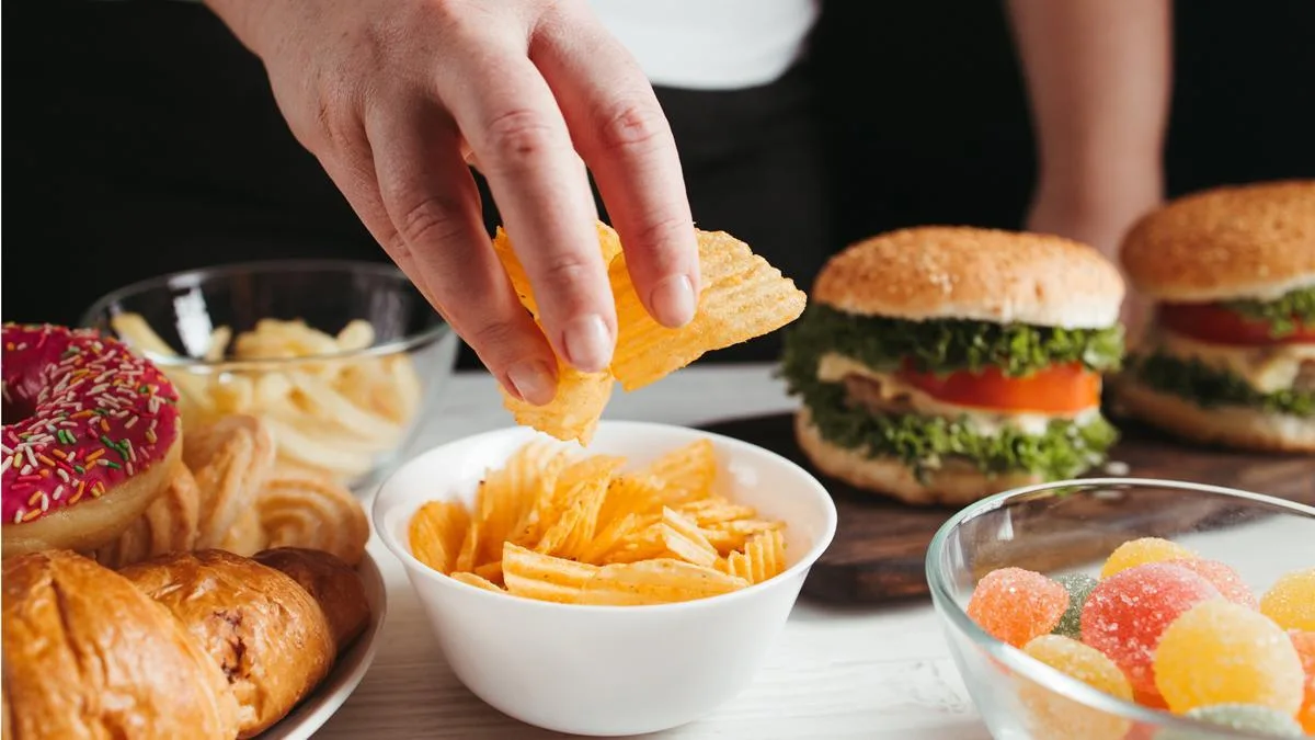 Peste 75% dintre alimentele care sunt promovate la televizor nu sunt sănătoase