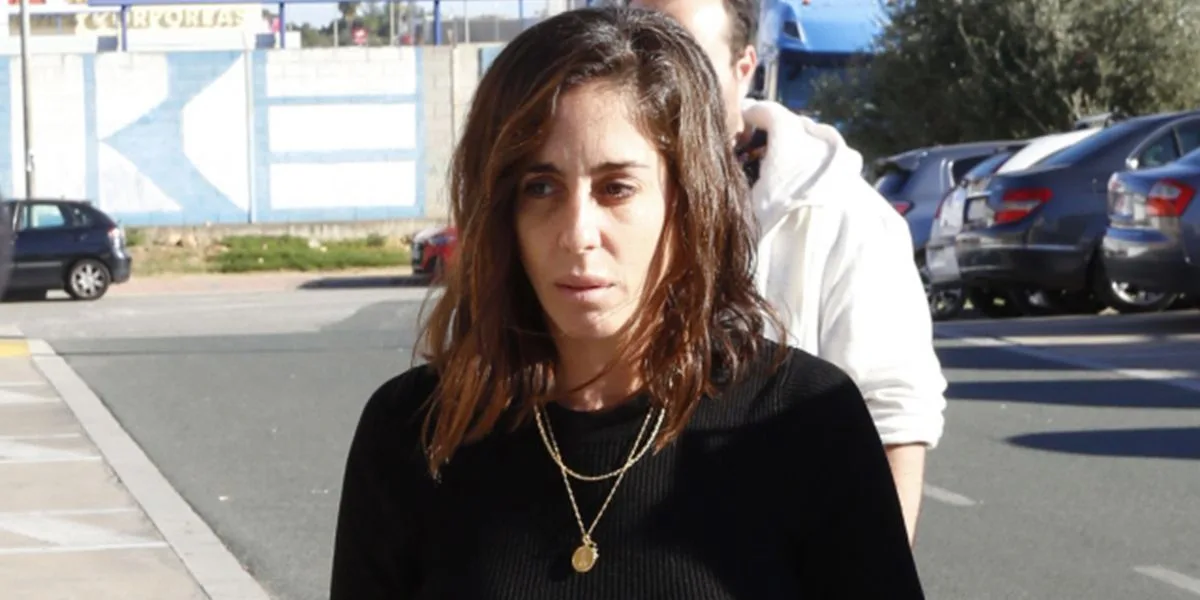 Anabel Pantoja își ia ultimul rămas bun de la tatăl ei, Bernardo