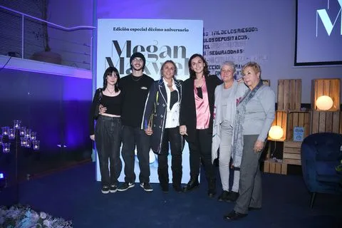 Megan Maxwell cu familia ei