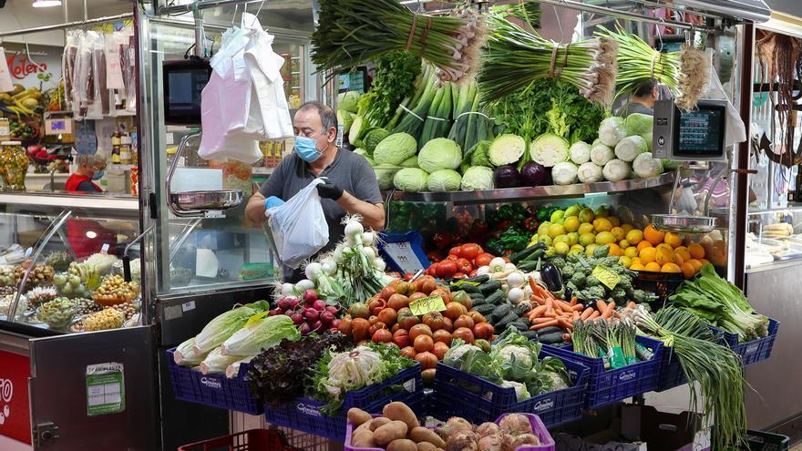 Covid Acestea sunt alimentele (și ambalajele) în care virusul durează cel mai mult
