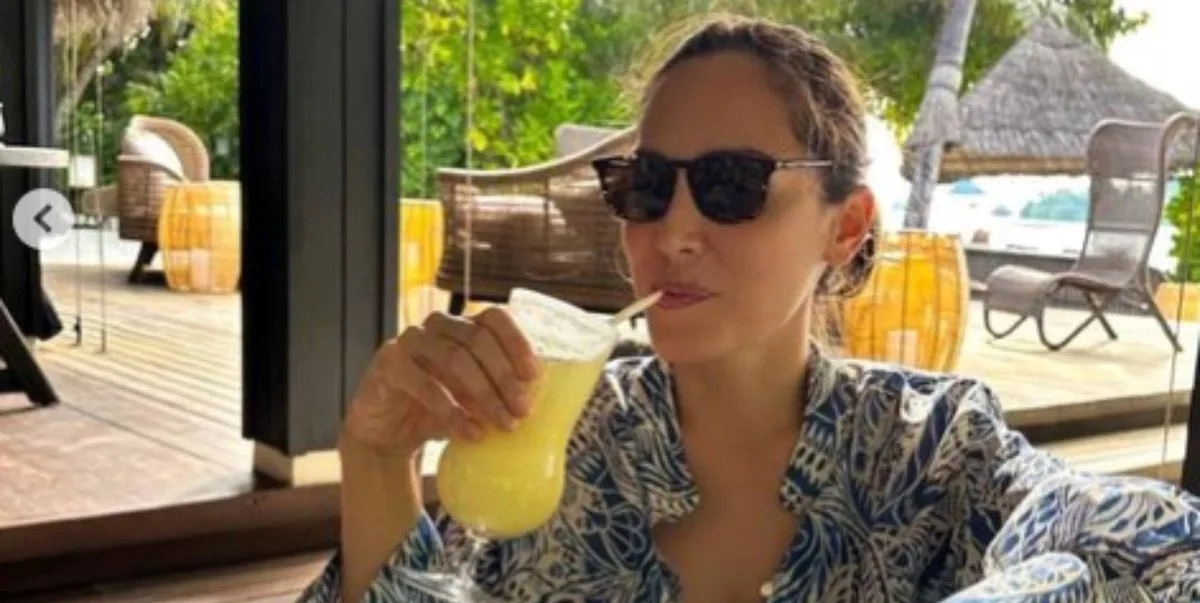 Isabel Preysler și fiicele ei Tamara și Ana, în Maldive