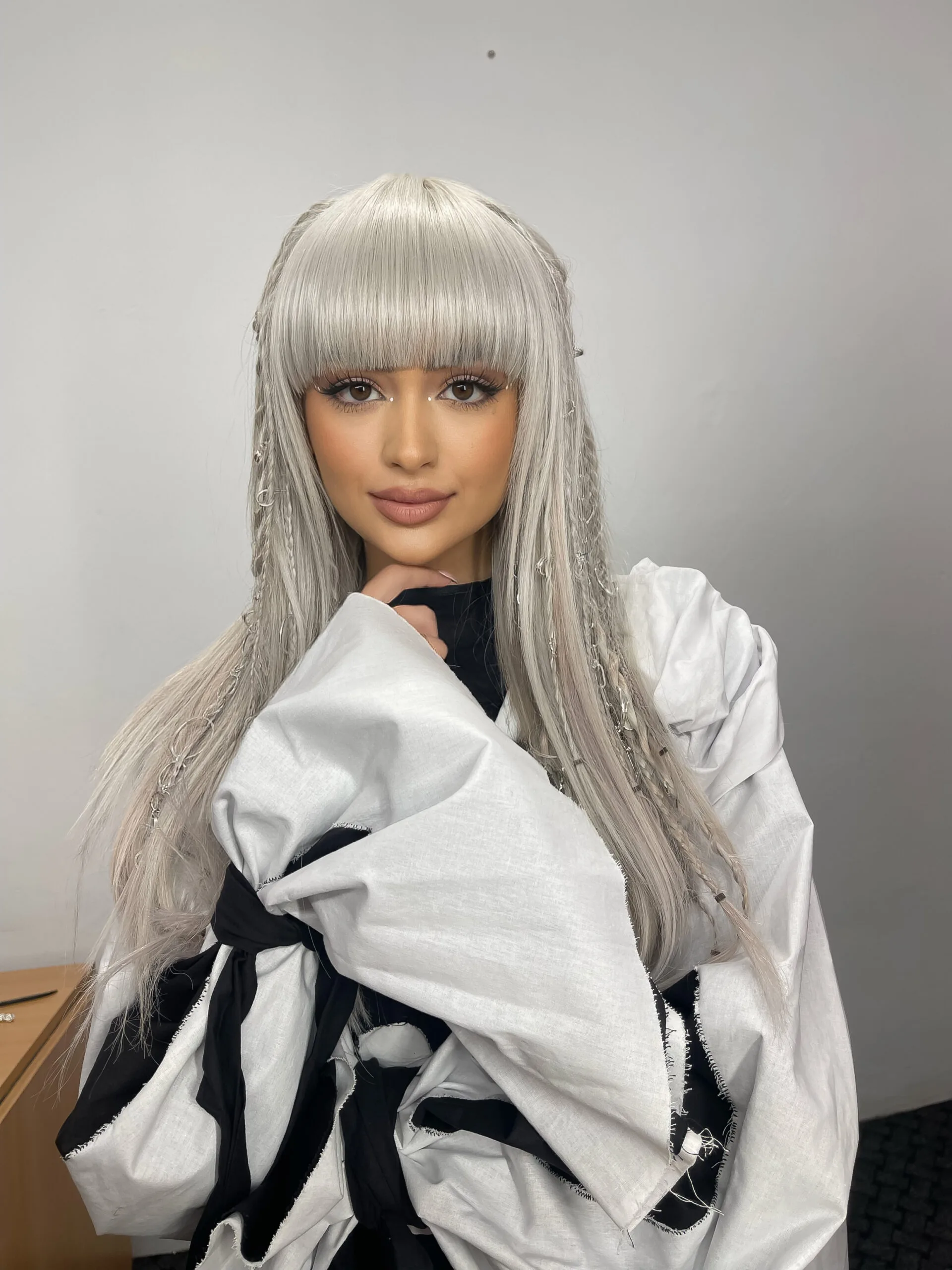 Iuliana Beregoi lansează „Problem”, o melodie în limba engleză, în colaborare cu Erik Frank