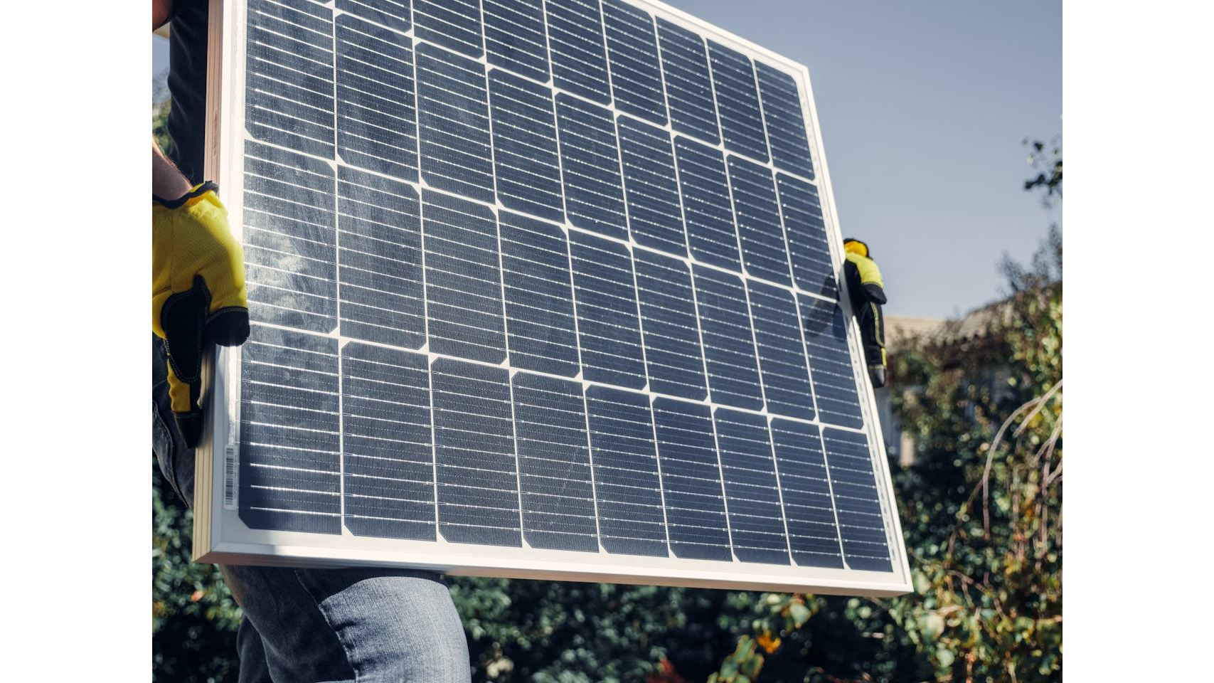 Invertorul Fotovoltaic: Inima Sistemului de Energie Solara