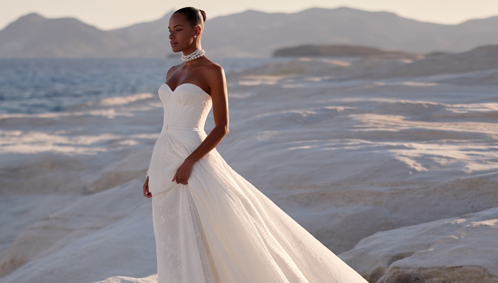 Cum să alegi rochia de mireasă perfectă la salonul Bella Sposa