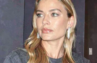 Imaginile cu Margot Robbie în costum de baie alb au strâns până la 7,9 milioane de vizualizări