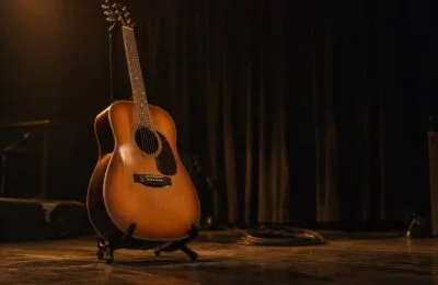 Keith Urban și-a șters lacrimile la concert, pe fondul zvonurilor despre Nicole Kidman și Michael Reinstein
